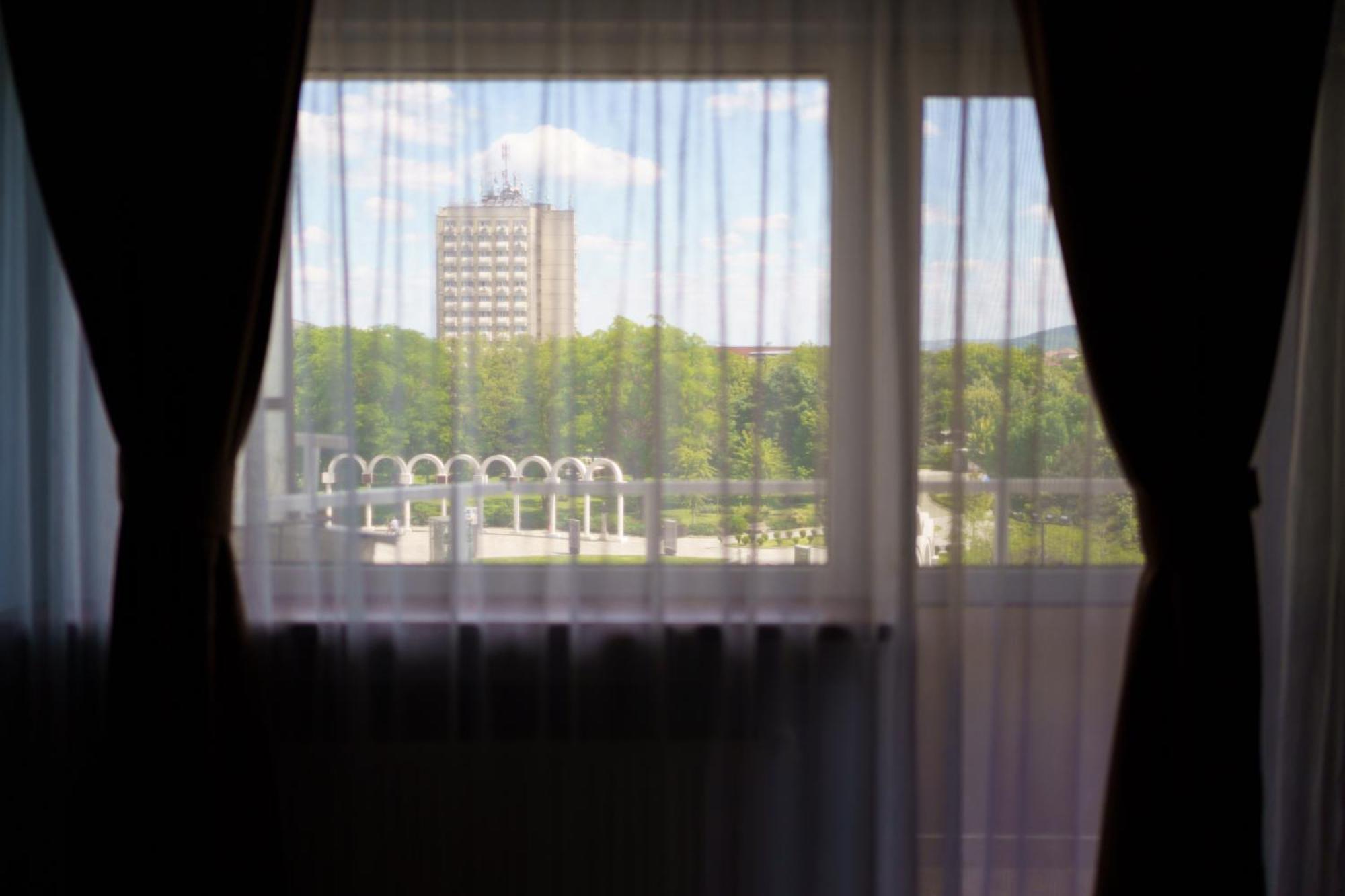 Pasiro Aparthotel Alba Iulia Zewnętrze zdjęcie
